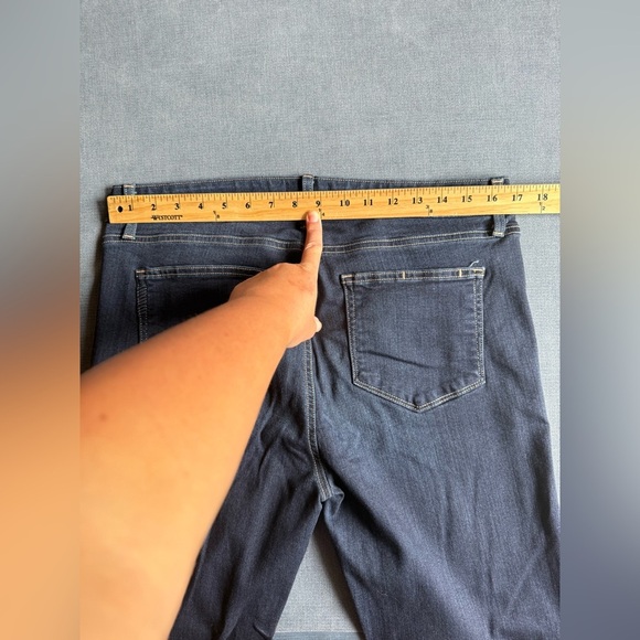 Paige High Rise Bell Canyon Wide Leg Jeans Women’s SZ 32 Dark Wash Boot Cut - Picture 7 of 11